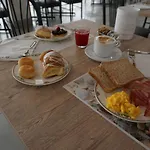 Ideal Hotel