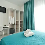 Ideal 호텔