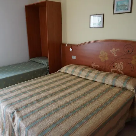 Ideal Hotel Sottomarina