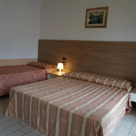 Hotel Ideal 3*